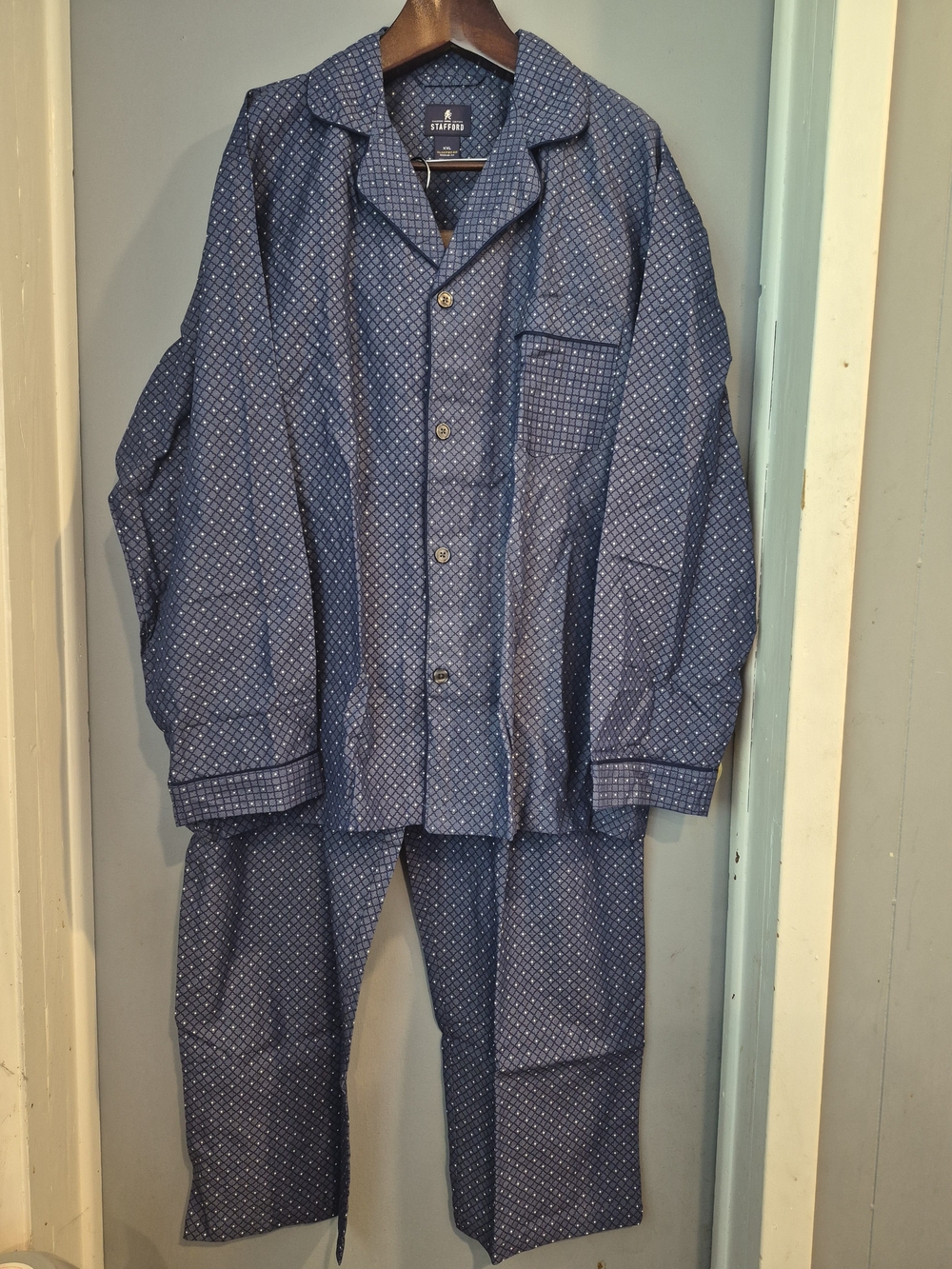 Stafford Cotton Navy and White Geometric Sleepwear Set